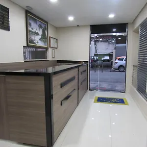  Hotel Ideal Flíper Com Estacionamento Grátis Para Carro Pequeno Altura Padrão Internet Fibra Brasil